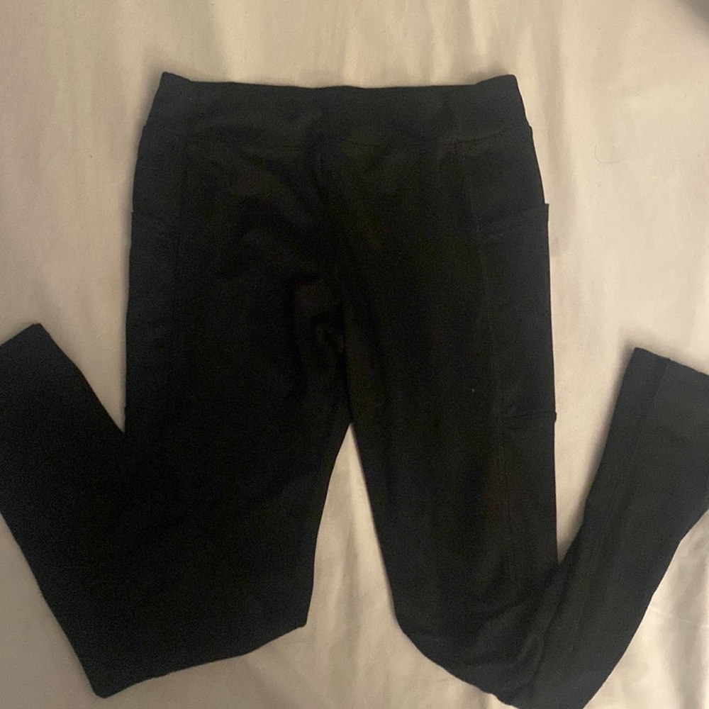 black leggings capri with pockets